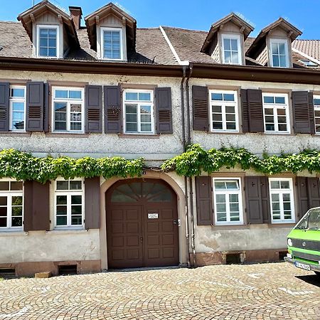 Exklusives Haus, Ruhig Gelegen Im Innenhof, Zentral, Lichtdurchflutet Zustellbett,Babybett Bei Bedarf كارلسروه المظهر الخارجي الصورة