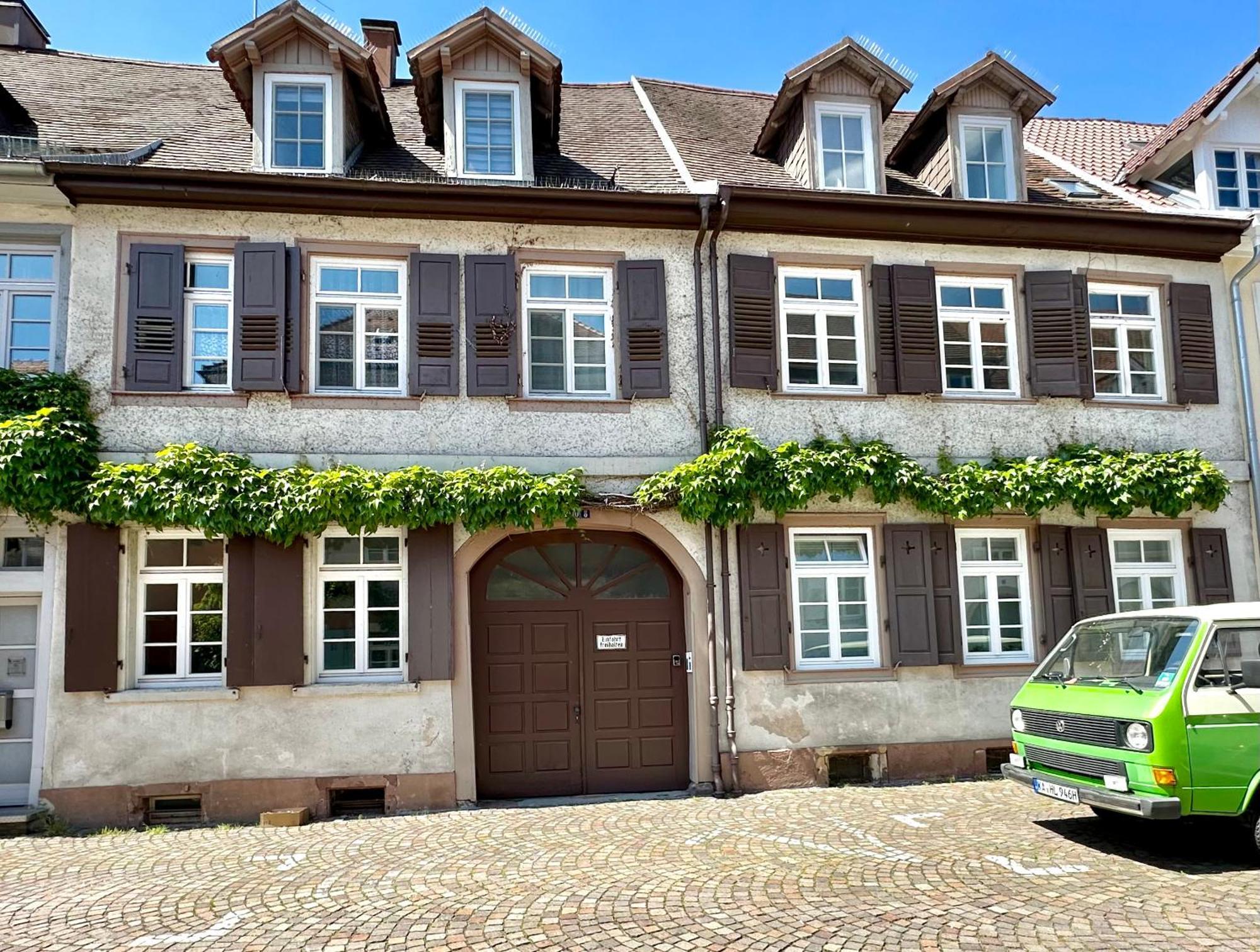 Exklusives Haus, Ruhig Gelegen Im Innenhof, Zentral, Lichtdurchflutet Zustellbett,Babybett Bei Bedarf كارلسروه المظهر الخارجي الصورة